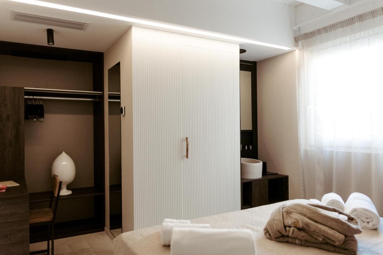 Le Carasse Boutique Hotel Mola di Bari Exterior foto
